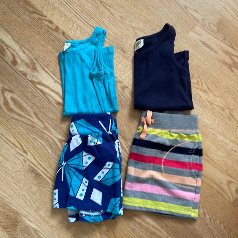2 Crazy 8 outfits